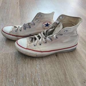 White high top converse size EU38